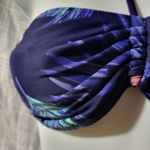 ROXY Like New Navy Purple Tropical Bikini Set Sz M with extra Shorts - Picture 3 of 10